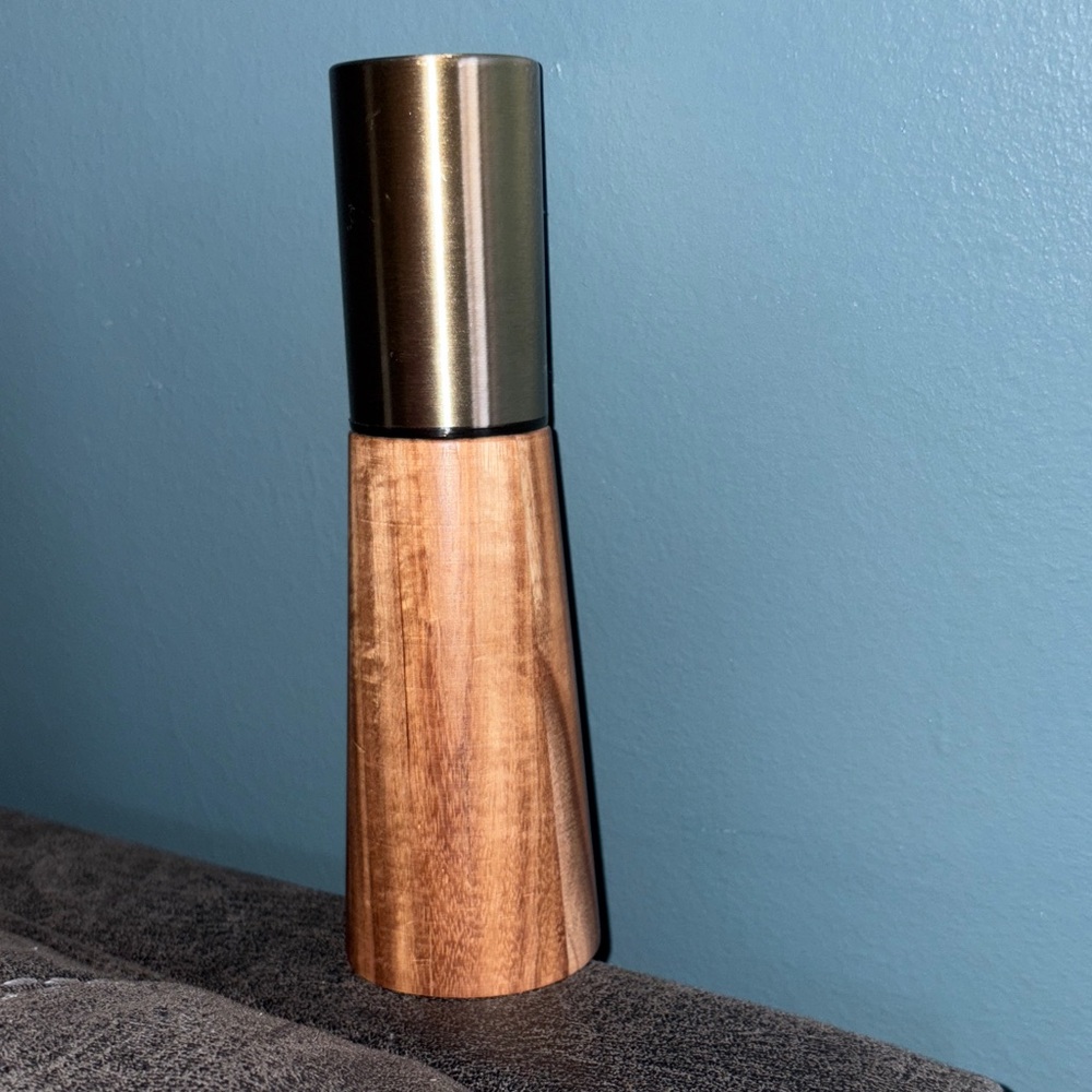 Elegant wood and Gold Pepper/Salt Shaker